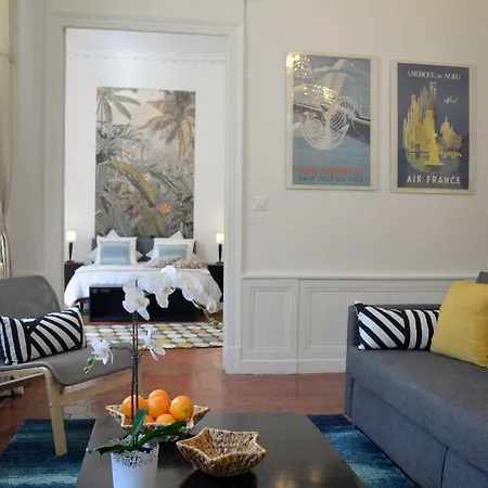 Sunny Terrace Apartment